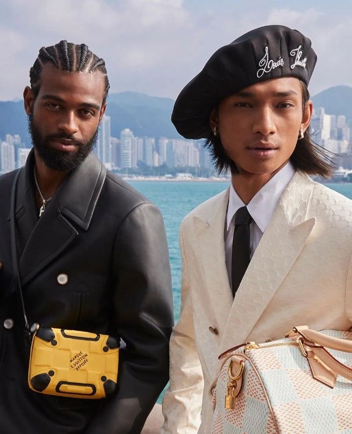 Ridzman Zidaine anak Malaysia pertama membuka tirai di pentas peragaan Louis Vuitton