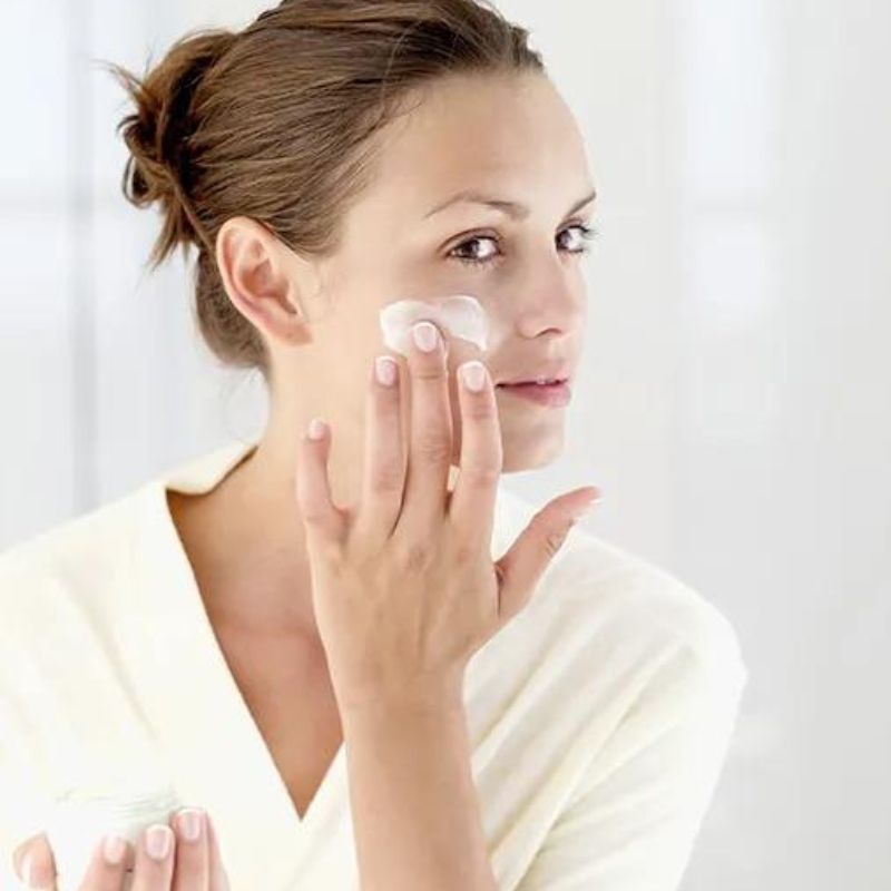 Sunscreen kimia punca kulit muka kusam? Ketahui lebih lanjut demi kulit bebas jeragat