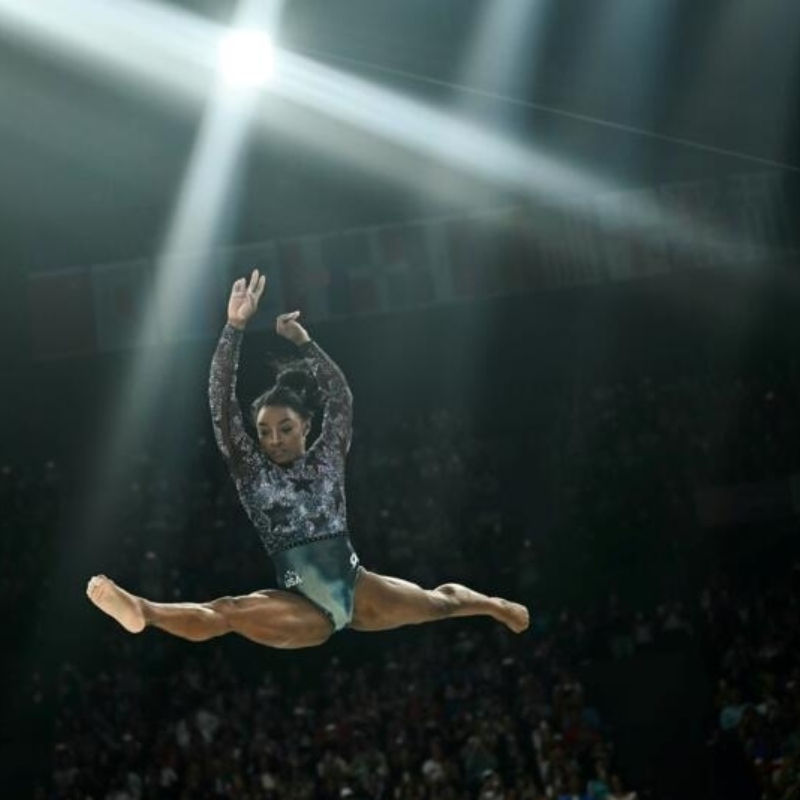 Gimnastik Artistik: Simone Biles rangkul pingat emas, lakar sejarah Gimnastik A.S