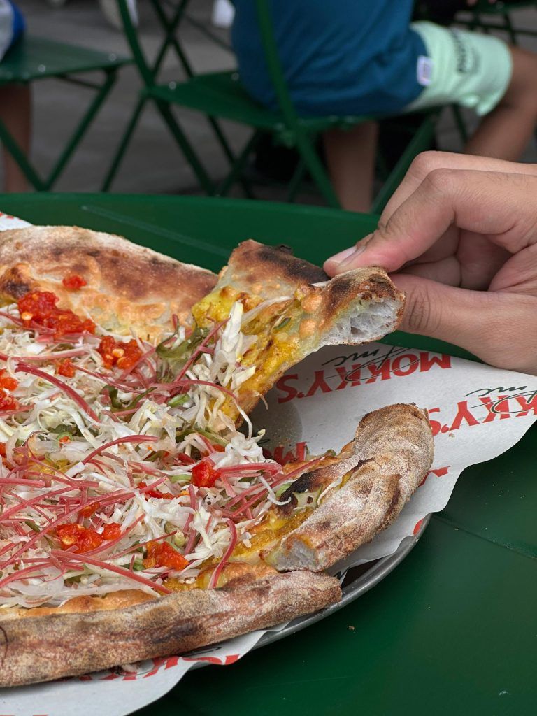 Mokky’s Pizza hidangkan menu baru sempena Merdeka, Kerabu Pizza anyone?