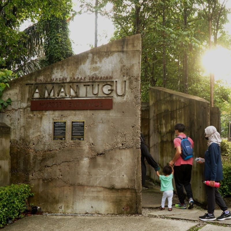 Seronoknya hiking! Ini tempat mendaki mesra kanak-kanak di Selangor & KL