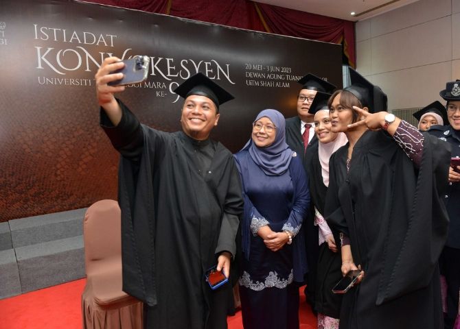 Konvokesyen UiTM ke-99: Tarikh, lokasi, tatacara pemakaian dan lebih