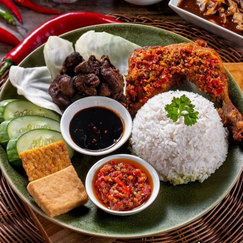 Rasai kepedasan ayam gepuk! Ini 12 lokasi terbaik sekitar KL dan Selangor