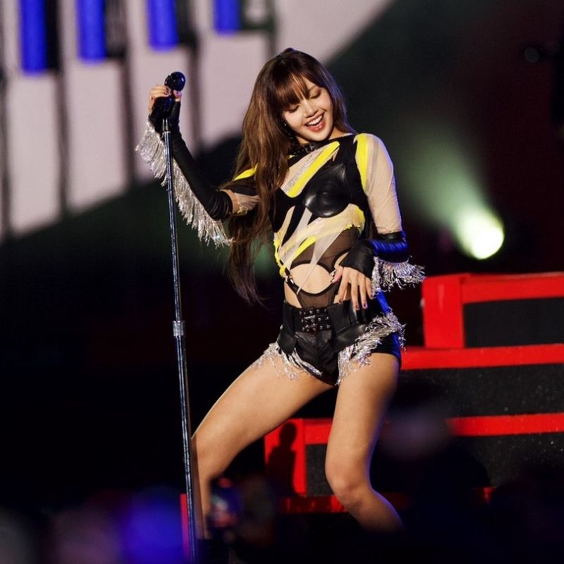 Debut lagu baru di Global Citizen Fest, LISA BLACKPINK akhirnya dedahkan kisah cinta?