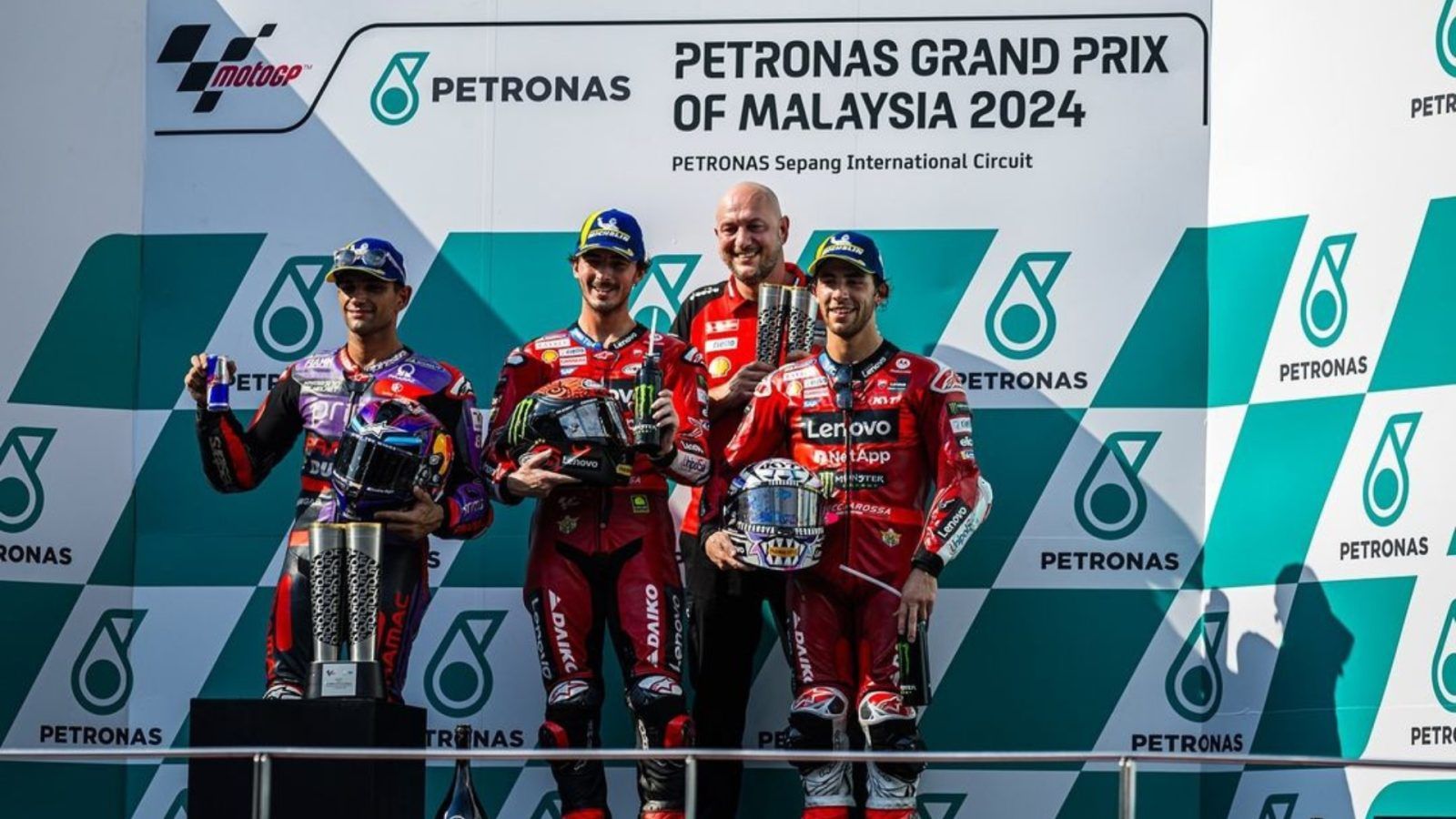 Francesco Bagnaia muncul juara di pentas MotoGP PETRONAS Grand Prix Malaysia 2024