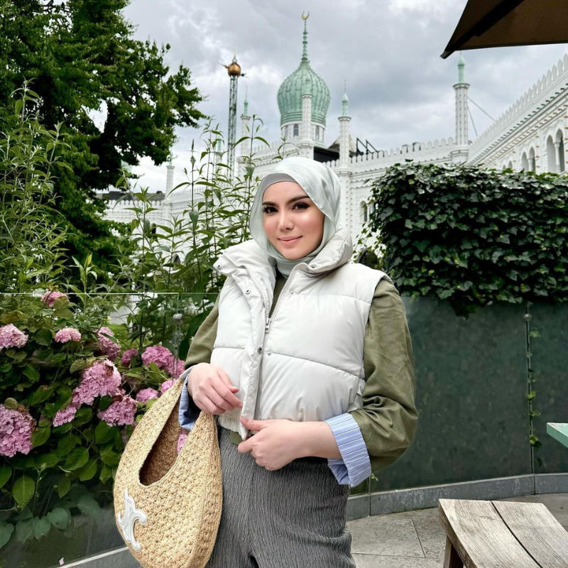 Siapa sebenarnya Cik Epal? Kenali usahawan muda terkenal ini