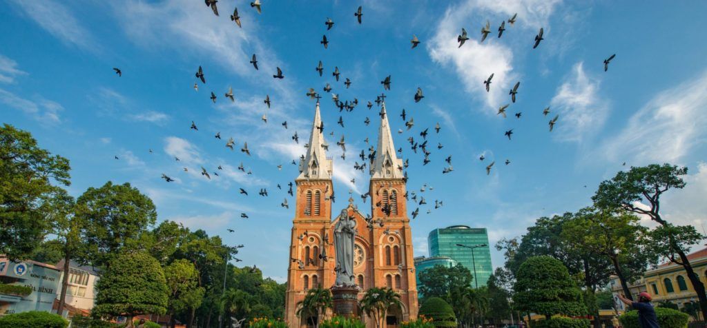 Travel Guide to Ho Chi Minh: What to eat, see and do