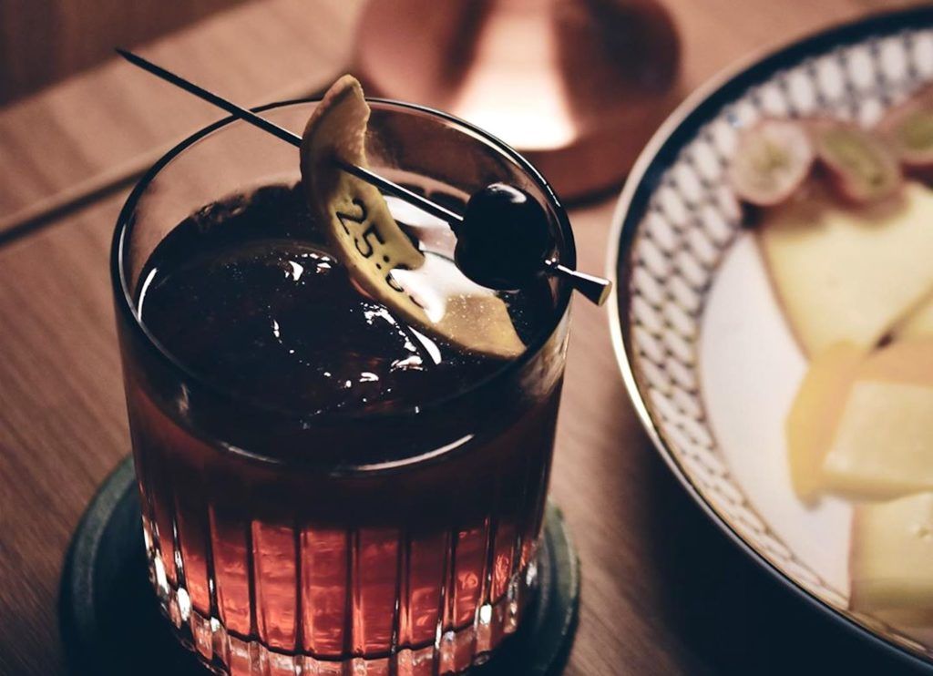 where to drink in Hong Kong