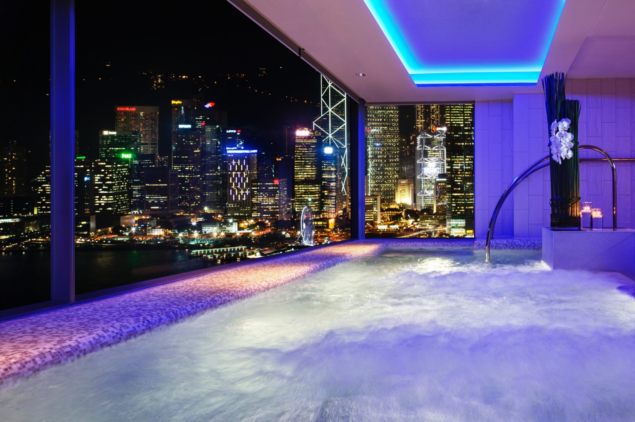 W Hong Kong Offers A Five Star Getaway With New Long Stay Room Package