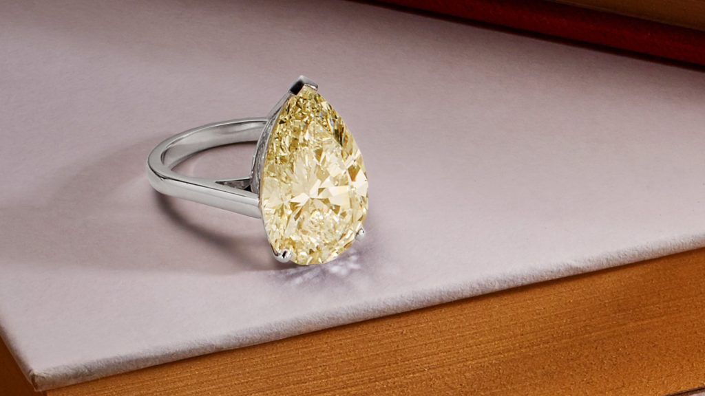 Yellow diamond jewellery inspired by the Pantone 2021 palette