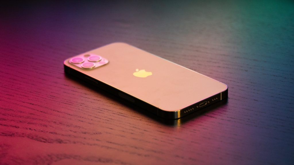 Demand for the iPhone 12 just saw Apple propel to the top of the smartphone market