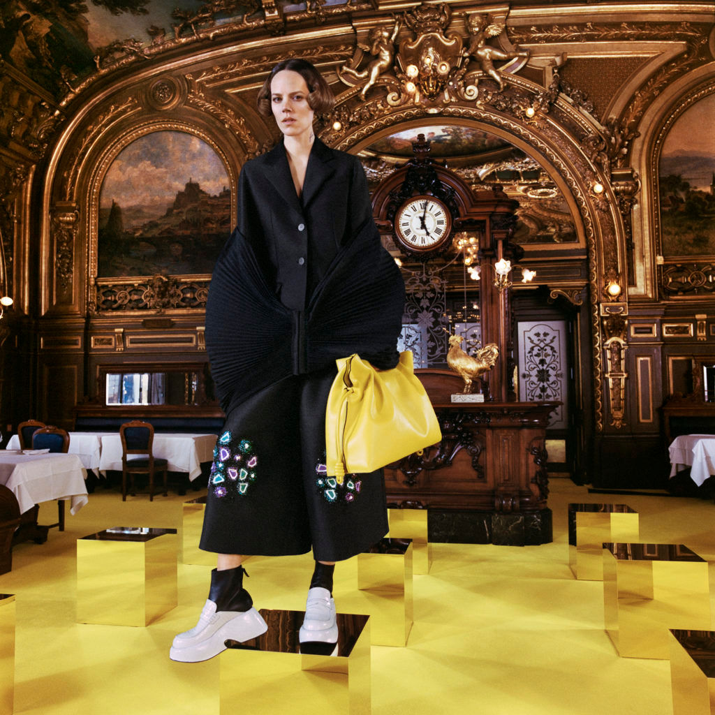 A complete look at Loewe's Fall/Winter 2021 runway collection
