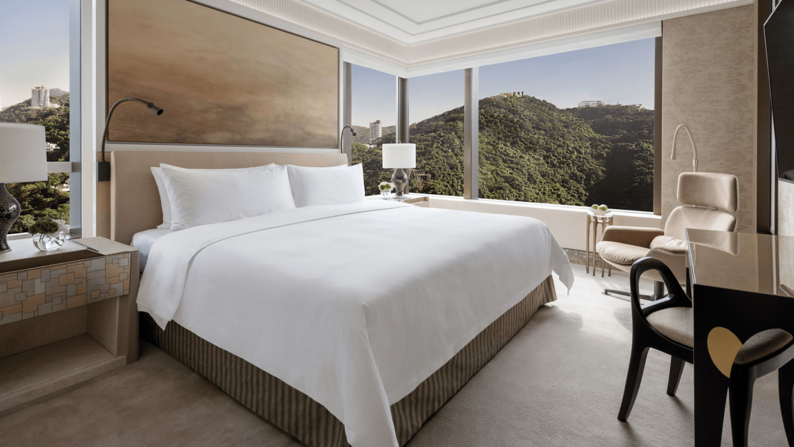 Suite Staycation: Island Shangri-La, Hong Kong unveils its brand new Horizon Club rooms