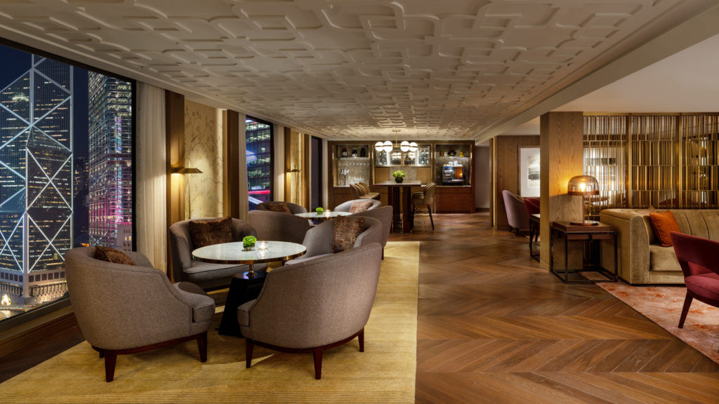 Mandarin-Oriental-Hong-Kong-Hotel-Club-Lounge