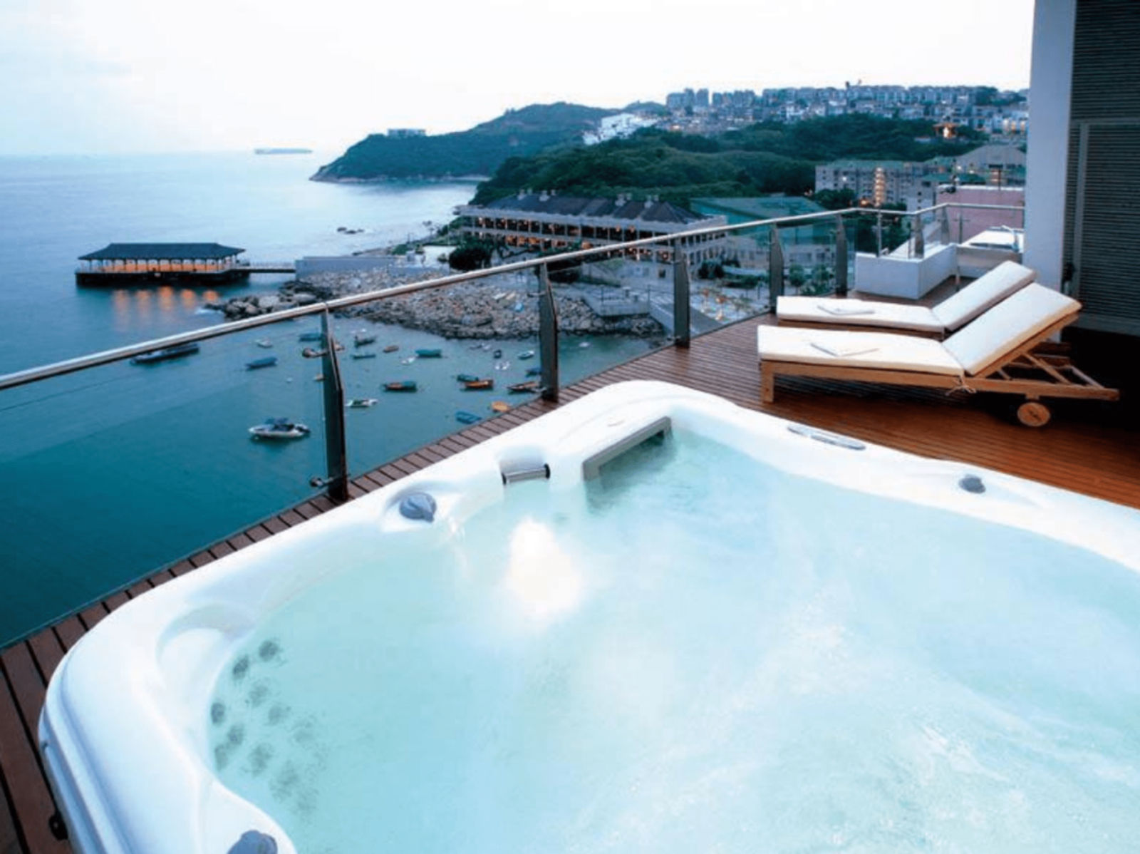 5 beachfront hotels in Hong Kong to book now