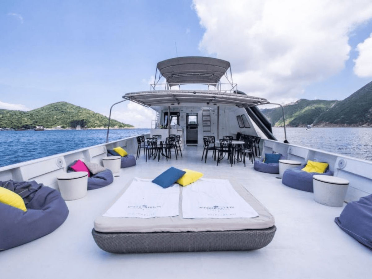 yacht rent hong kong