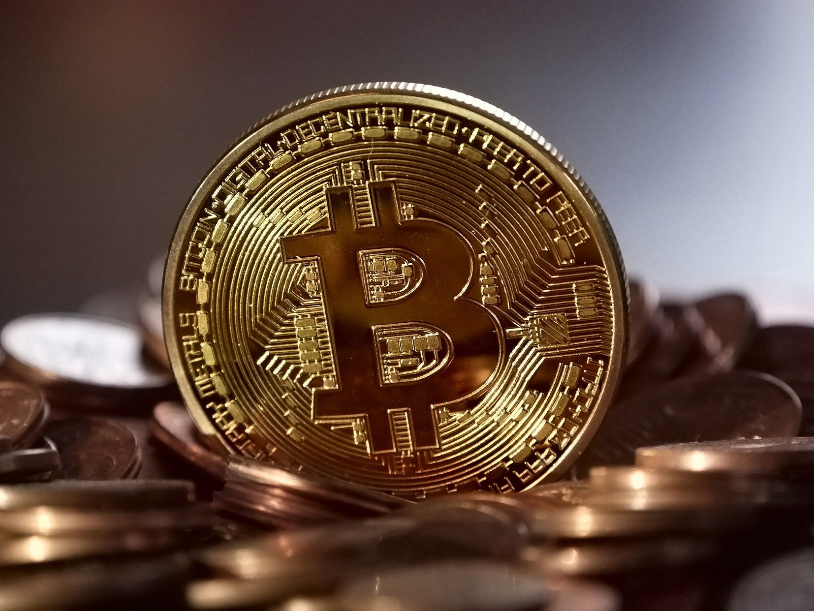 Everything you should know about cryptocurrency, especially Bitcoin