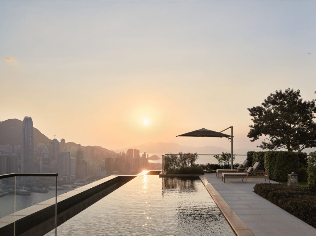 Rooftop swimming pools rosewood hong kong