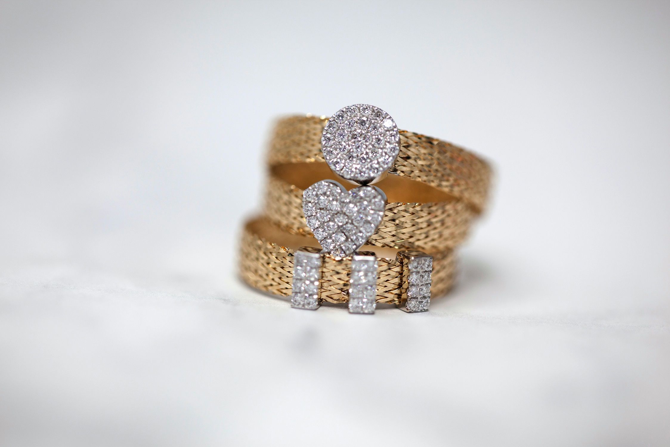 Choose the desired shape of diamonds