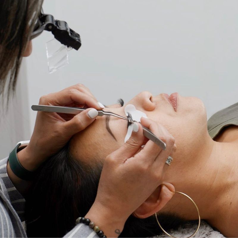 Where to get eyelash extensions and lifts in Hong Kong