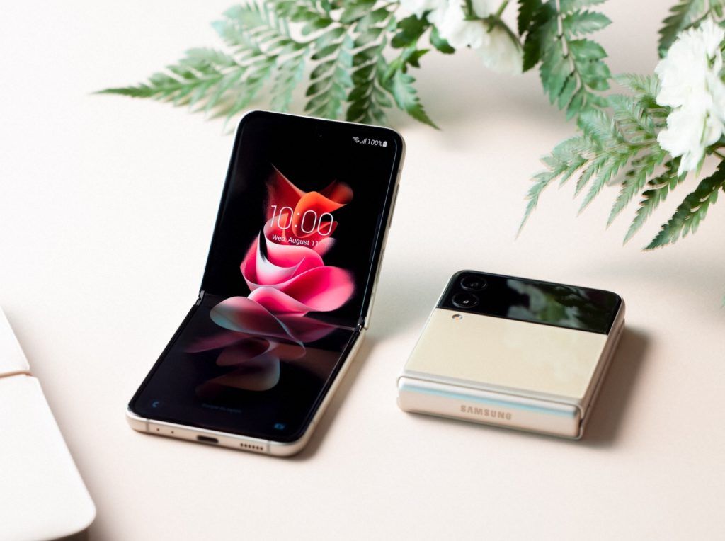 Flip phones are back! The new Samsung Galaxy Z Flip 3 to launch in Hong Kong this month
