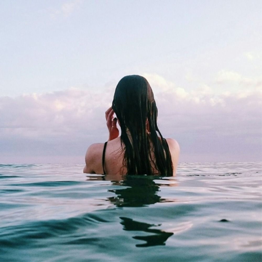 How to protect and restore every hair type before and after swimming