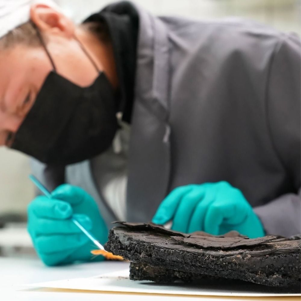 Somehow this 79-year-old cake survived a bombing raid during WWII