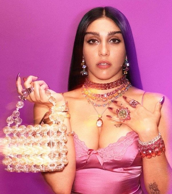Fashion brands collaboration : Marina Raphael x Swarovski