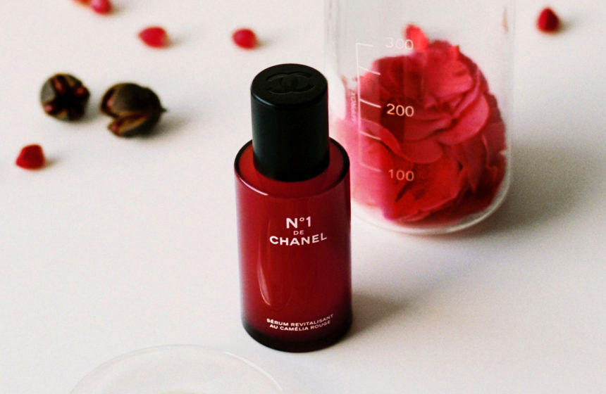 N°1 DE CHANEL Red Camellia Revitalizing Serum