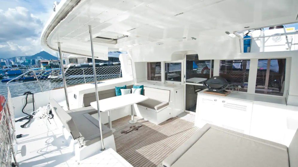 Luxurious Lagoon Catamaran