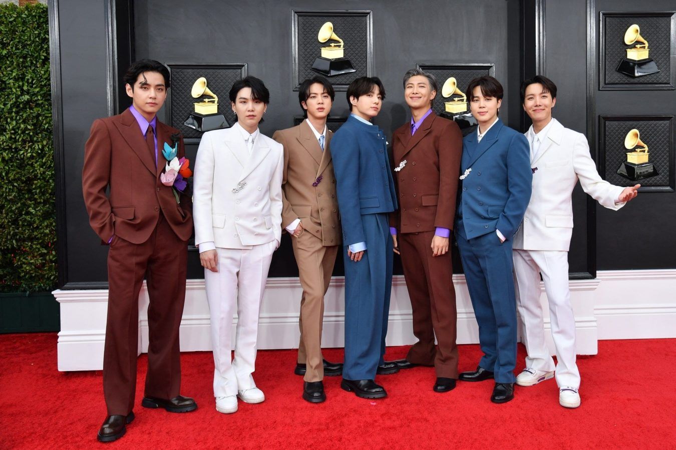 Grammys 2022: The best-dressed men and women on the red carpet