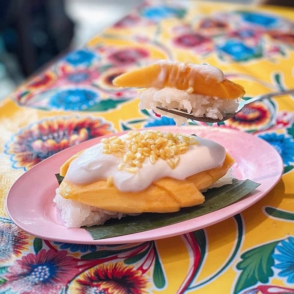 Where to find the best mango sticky rice in Hong Kong