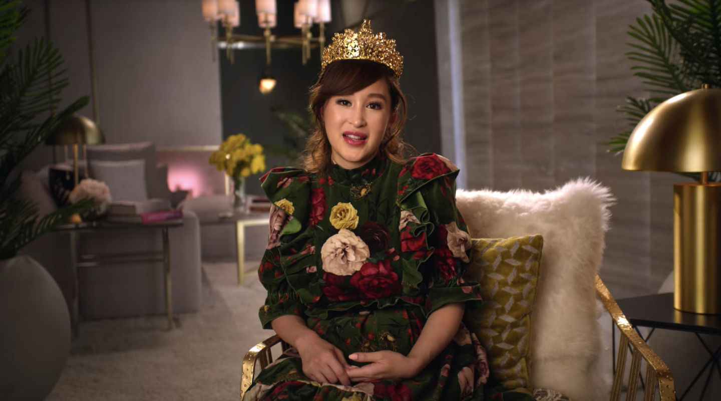 Bling Empire: Season 3 Episode 5 Kim's Gold Necklace