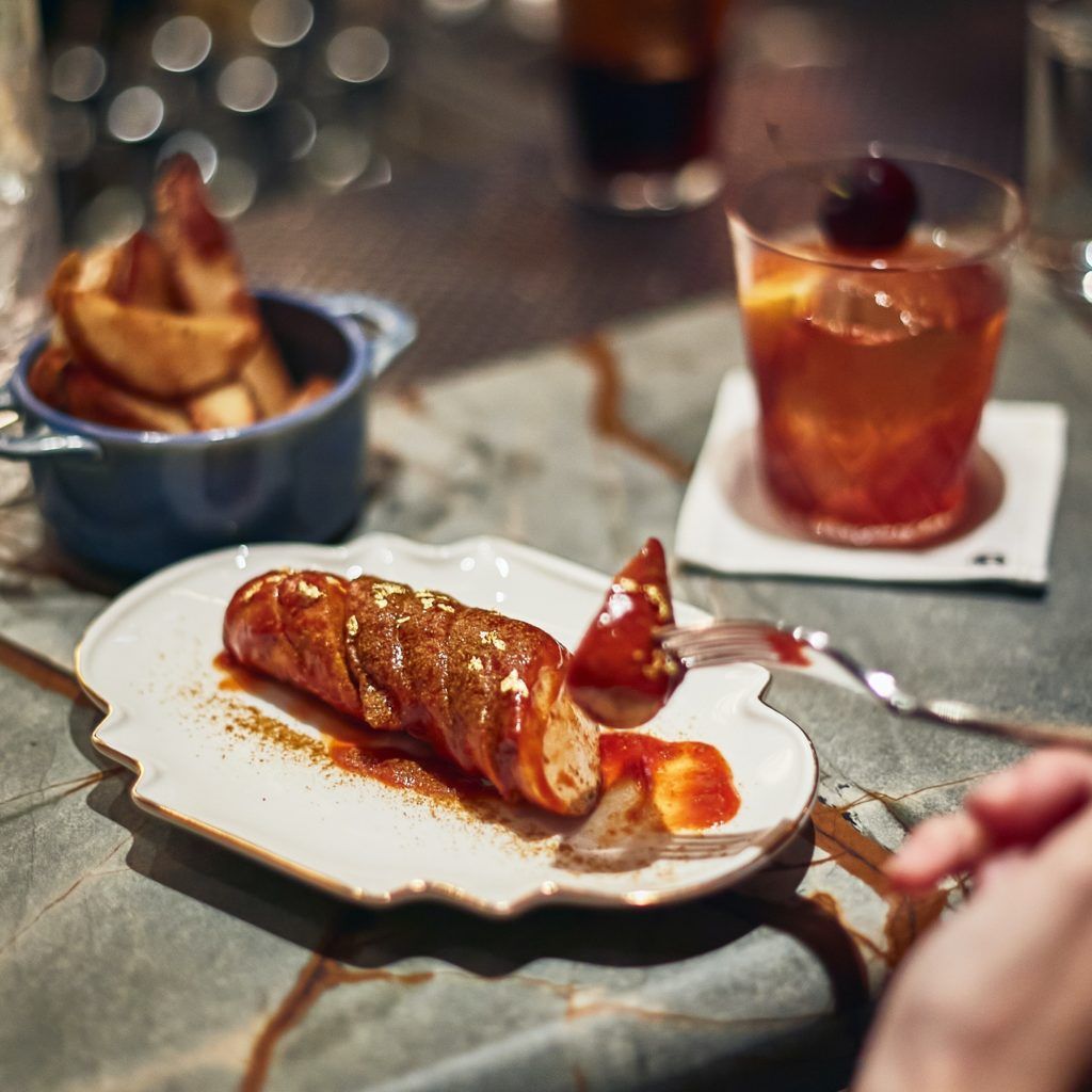 New Eats: Ho Lee Chick at Burger Circus, CHAKO sparkling tea cocktail launch and more