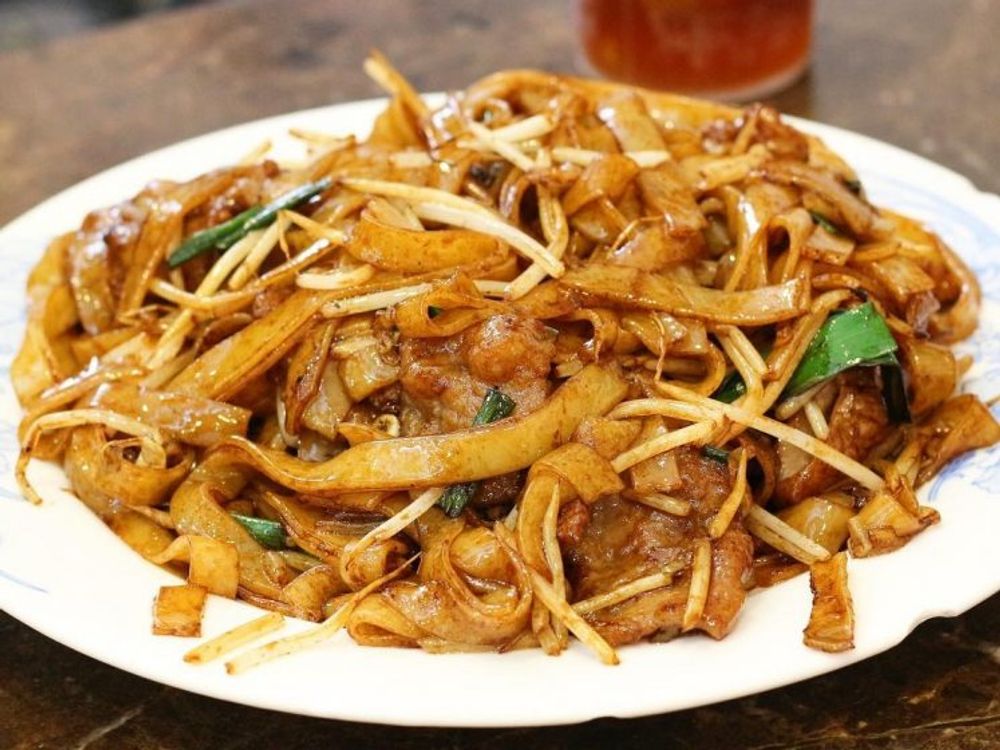 Where to find the best stirfried beef noodles in Hong Kong