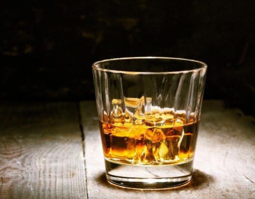 Why you should not add cold water to whiskey