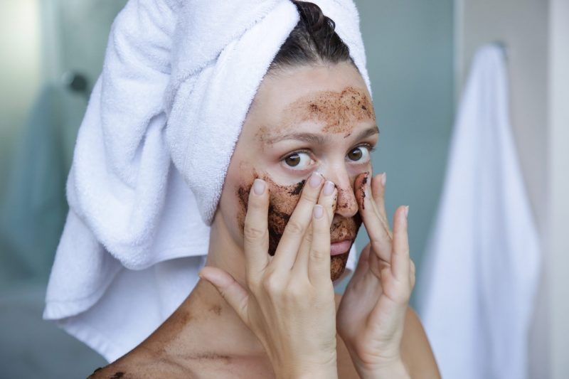 Caffeine and coffee grounds: Two natural ingredients to add to your beauty routine