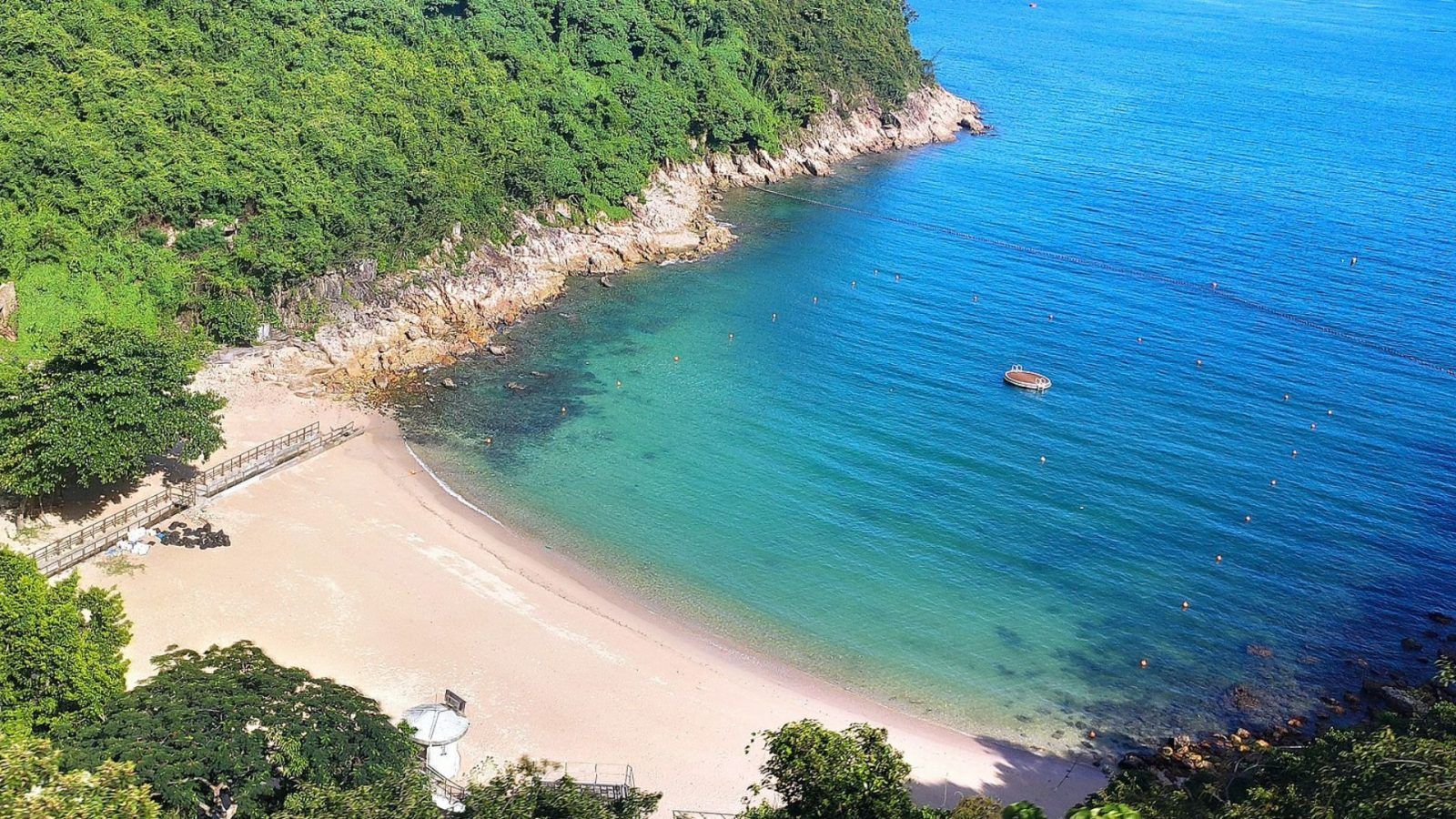 Best beaches in Hong Kong with stunning views