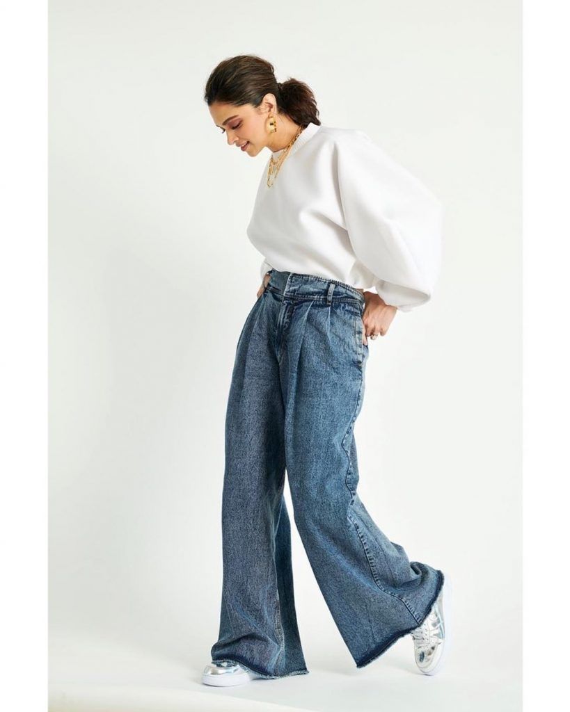 That 70s Trend! How to wear, style and flaunt flared jeans
