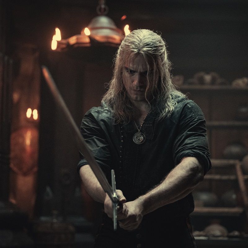 Liam Hemsworth to replace Henry Cavill as Geralt in ‘The Witcher’
