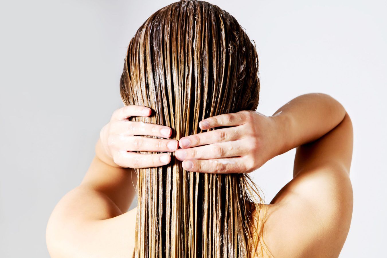 How quinoa seed extracts help moisturise dry hair