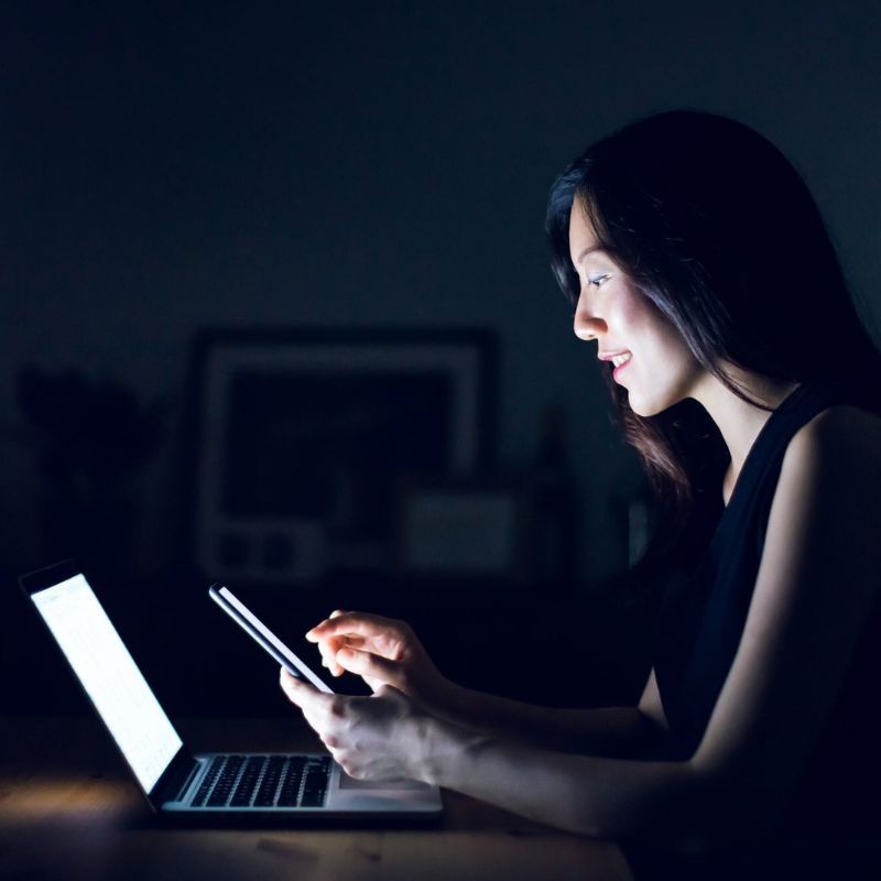 Real Talk: Do you really need to protect your skin against blue light?