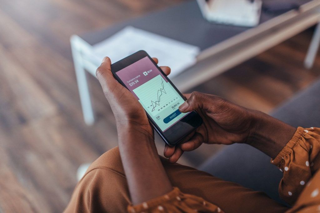 7 apps that help you keep tabs on your investments and be clued-in
