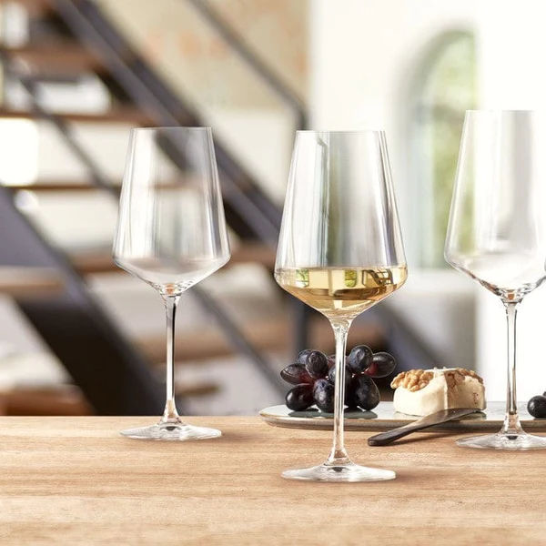 red wine glass