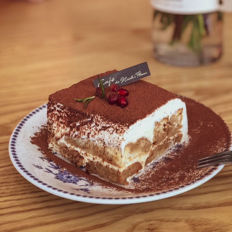 It’s officially coffee season! Here are the best coffee desserts you can make