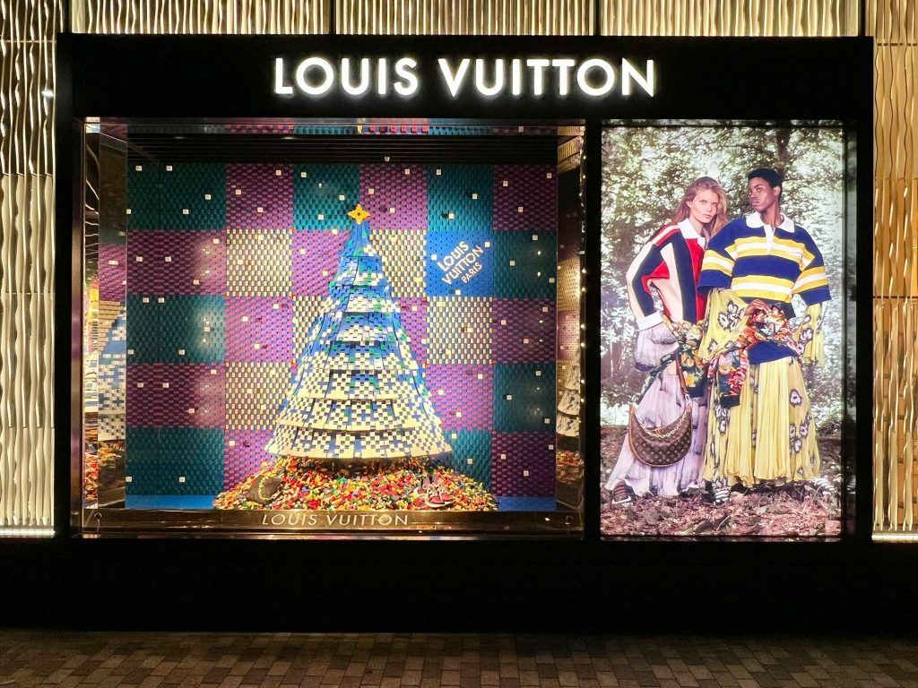 Louis Vuitton The Goose Game Festive Holiday Window Displays