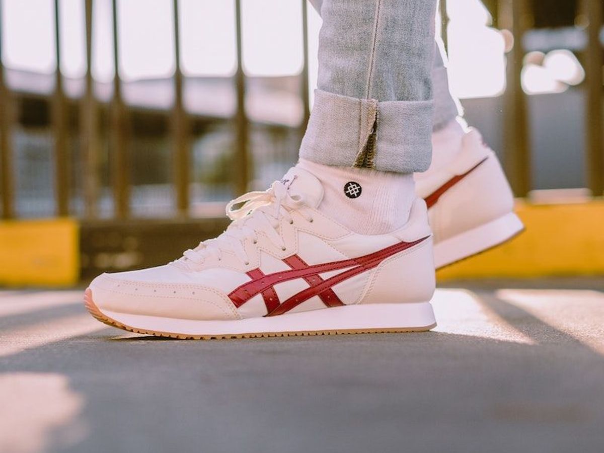 Sentido táctil Psicológico Tina Amp up your sneaker game with the best Asics sneakers for men