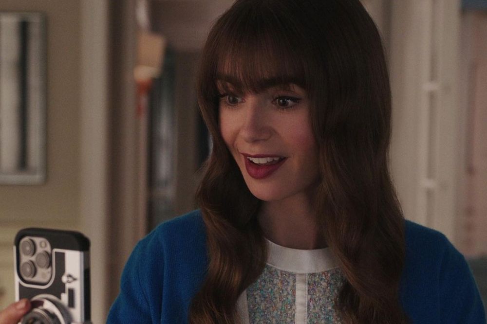 emily in paris trauma bangs