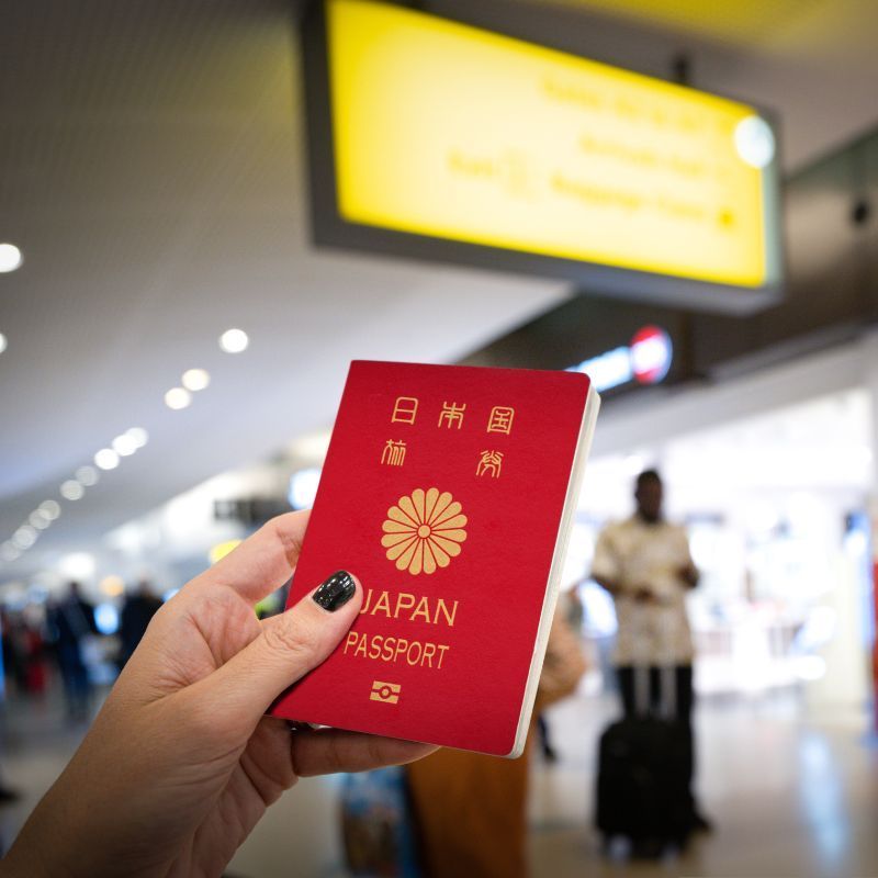 WindowSeat.ph - For five years, Japan held the top global passport ranking.  But based on the recently released Henley Passport Index Global Mobility  Report, Japan has dropped to the third, and Southeast