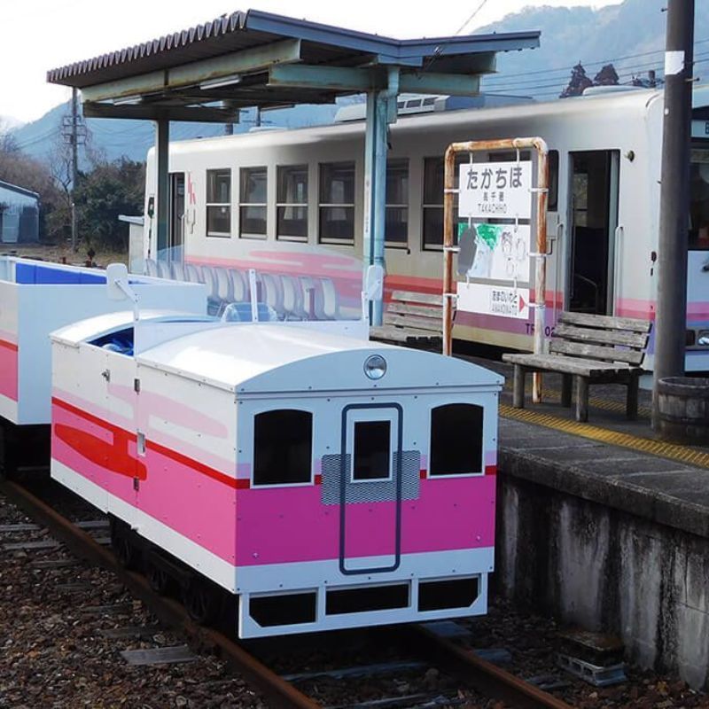 This Japanese sightseeing train runs on leftover Ramen